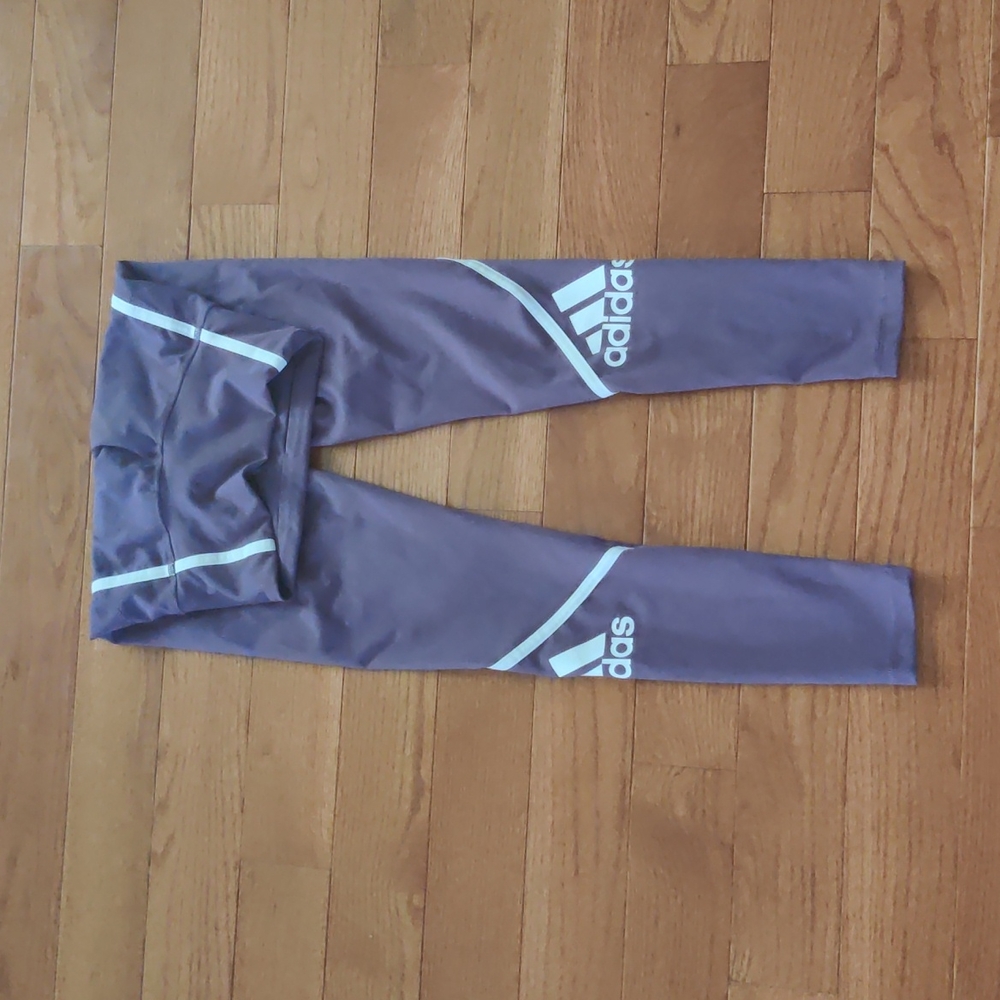 Girls Adidas matching set - Picture 3 of 4